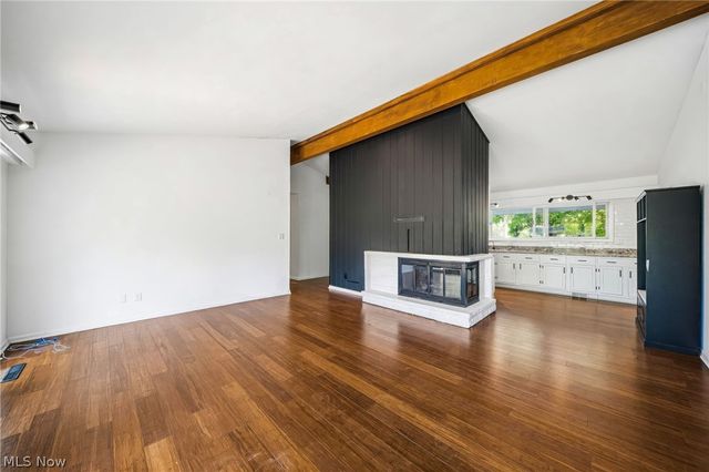 5294 Dogwood Trail, Lyndhurst, OH 44124