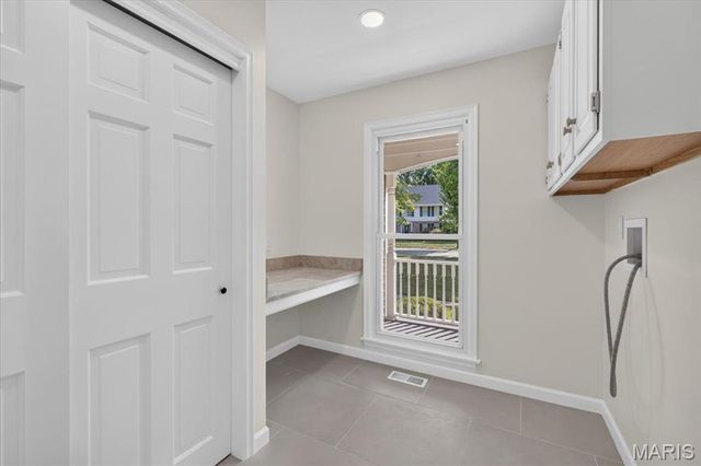 2131 Hickory Drive, Chesterfield, MO 63005