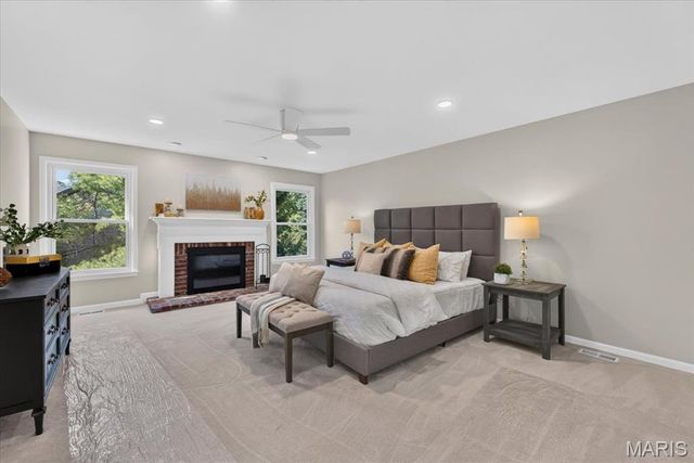 2131 Hickory Drive, Chesterfield, MO 63005