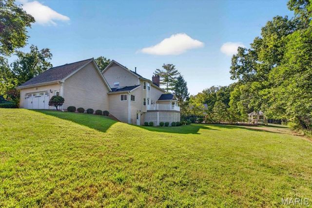 2131 Hickory Drive, Chesterfield, MO 63005