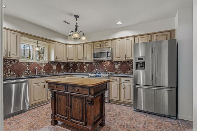 1611 Roleson, Jonesboro, AR 72404