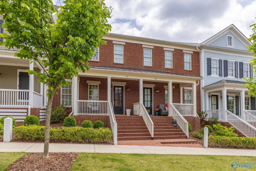 40 Pine Street NW, Huntsville, AL 35806