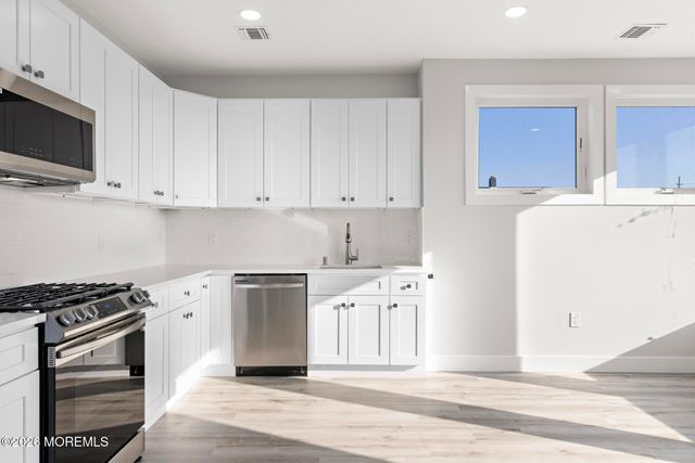 233 Dupont Avenue, Seaside Heights, NJ 08751