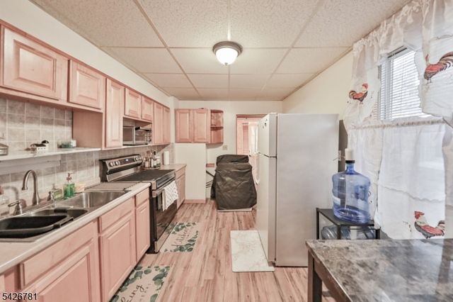 135 Mercer St, Phillipsburg Town, NJ 08865