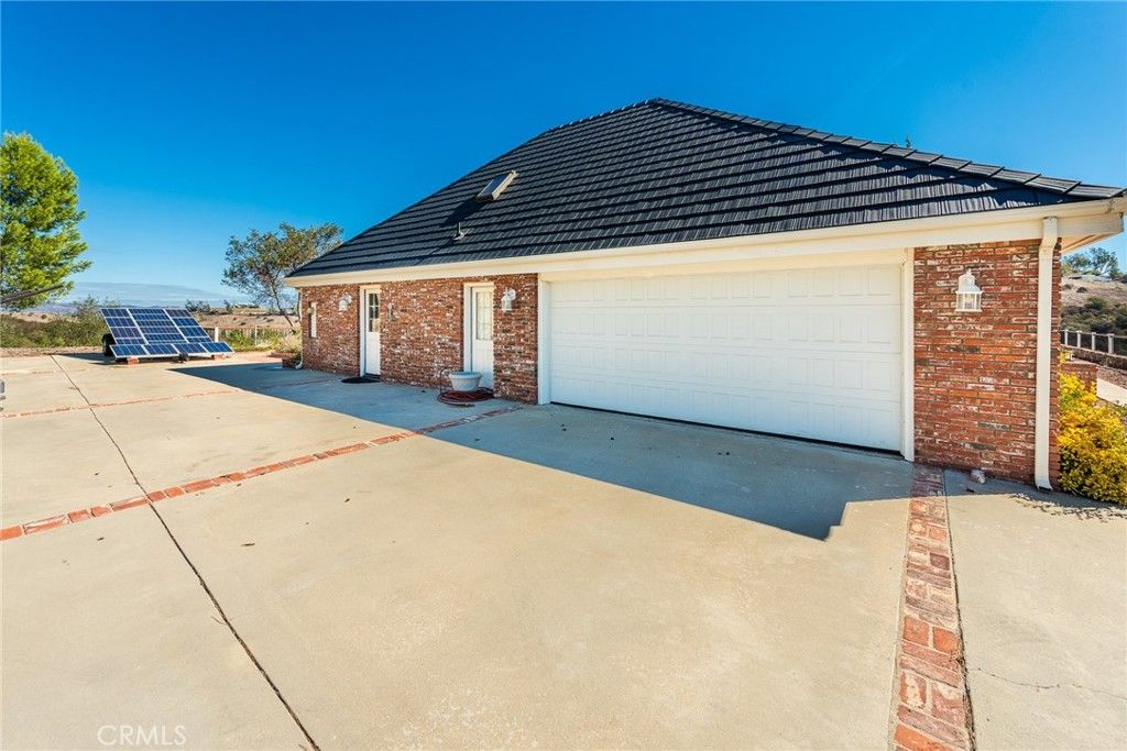 Image 19 of property listing at 26100 Calle Corveta, Temecula, CA 92590