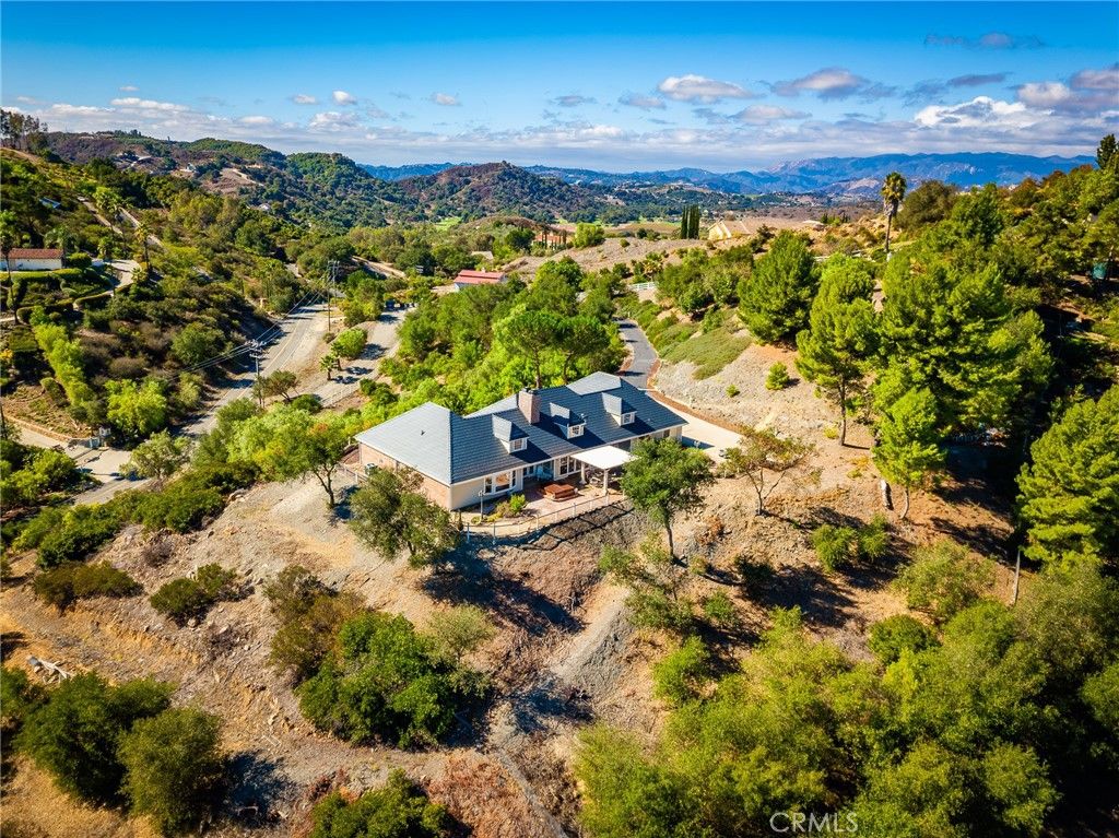 Image 21 of property listing at 26100 Calle Corveta, Temecula, CA 92590