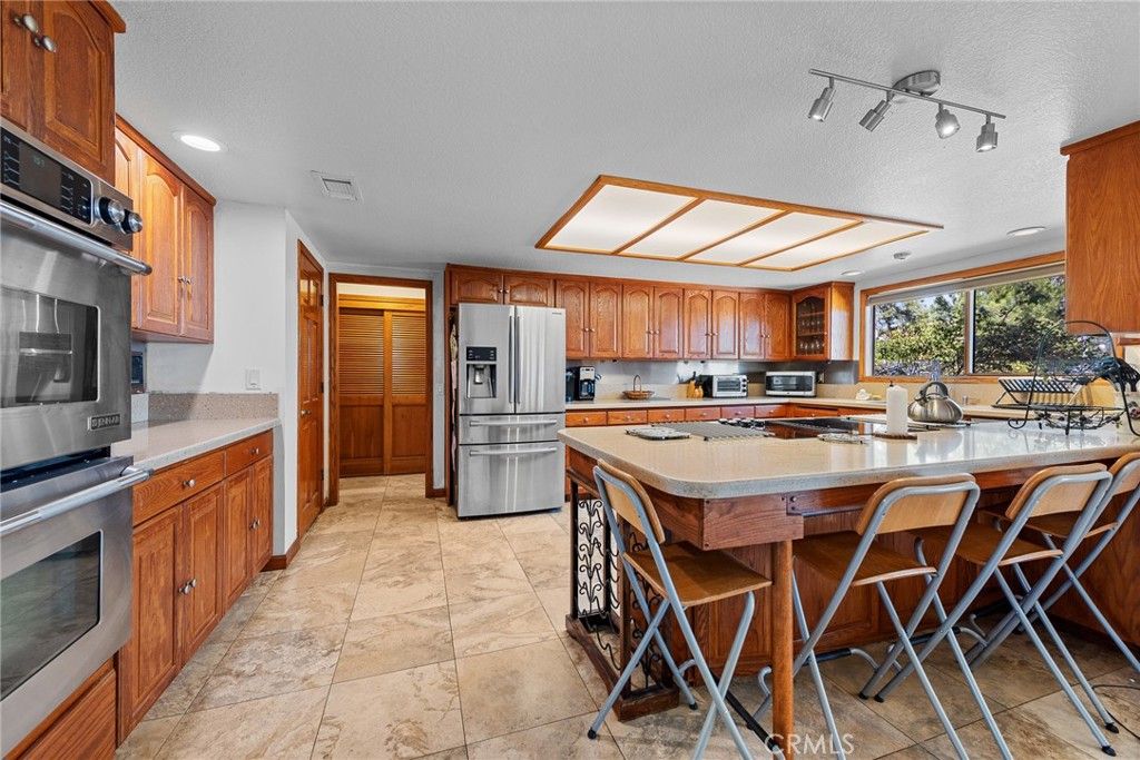 Image 54 of property listing at 26100 Calle Corveta, Temecula, CA 92590