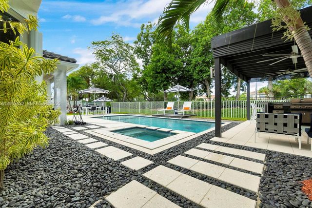 2061 SW 162nd Ave, Miramar, FL 33027