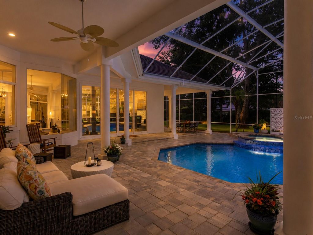 Image 43 of property listing at 9004 GREAT HERON CIRCLE, Orlando, FL 32836
