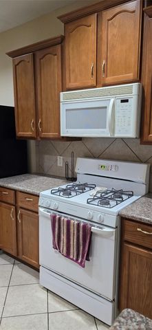 1018 Winter Green Court, Missouri City, TX 77459