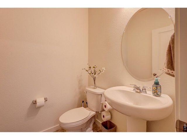 2744 Wren Dr, Johnstown, CO 80534