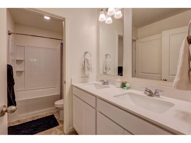 2744 Wren Dr, Johnstown, CO 80534