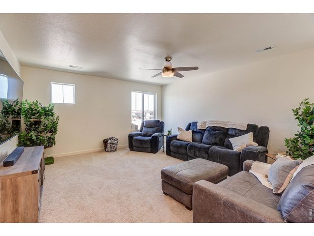 2744 Wren Dr, Johnstown, CO 80534