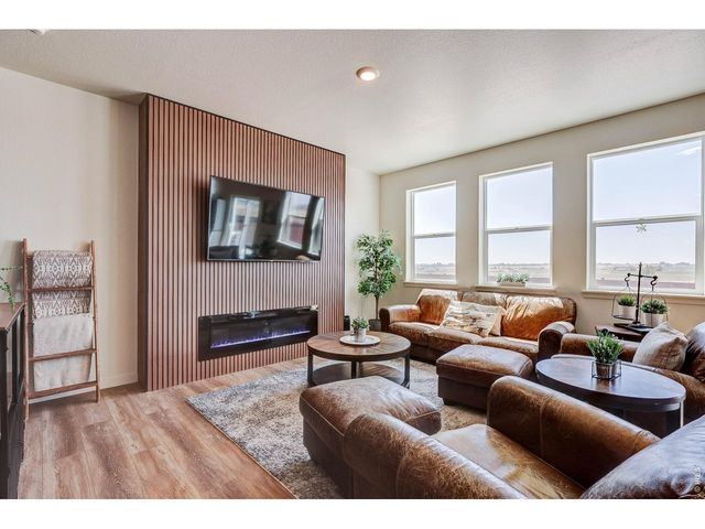 2744 Wren Dr, Johnstown, CO 80534
