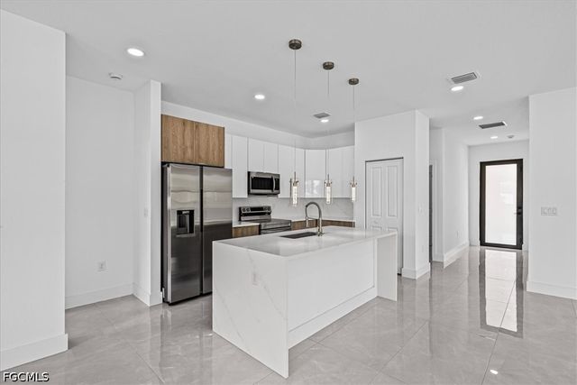 3001 Unice AVE S, Lehigh Acres, FL 33976