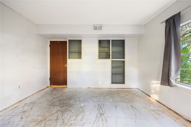 505 Wildwood Dr, Ingleside, TX 78362