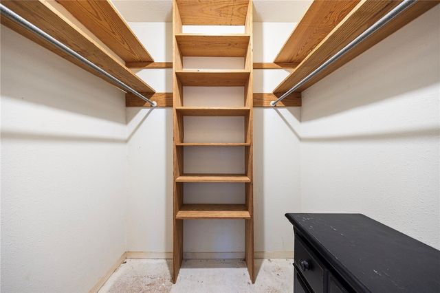 505 Wildwood Dr, Ingleside, TX 78362