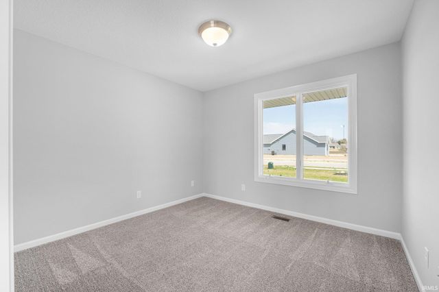 1010 Bryce Circle, Ligonier, IN 46797