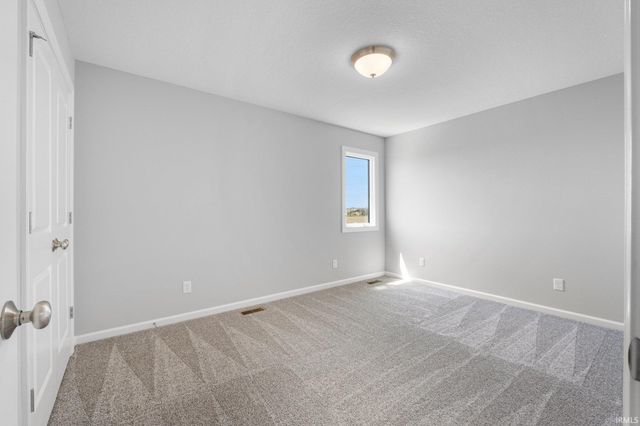 1010 Bryce Circle, Ligonier, IN 46797