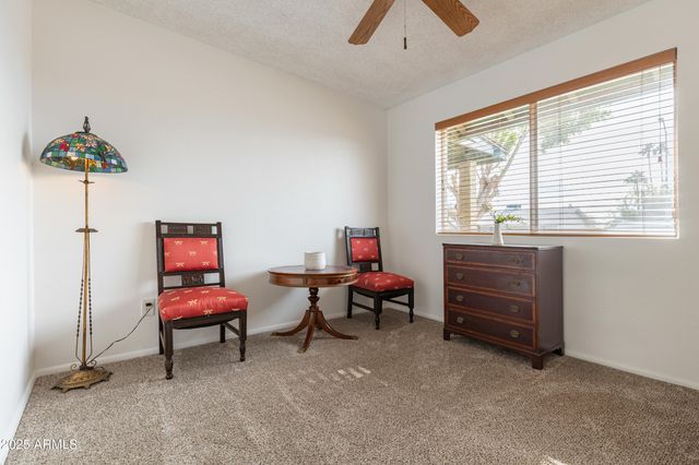 2136 W SHARON Avenue, Phoenix, AZ 85029