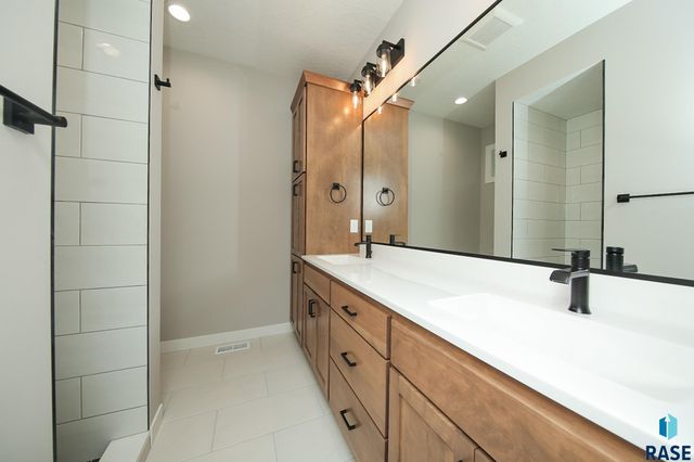 520 Quartzite Ave Avenue, Tea, SD 57064