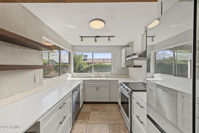 4801 W ROSEWOOD Drive, Glendale, AZ 85304