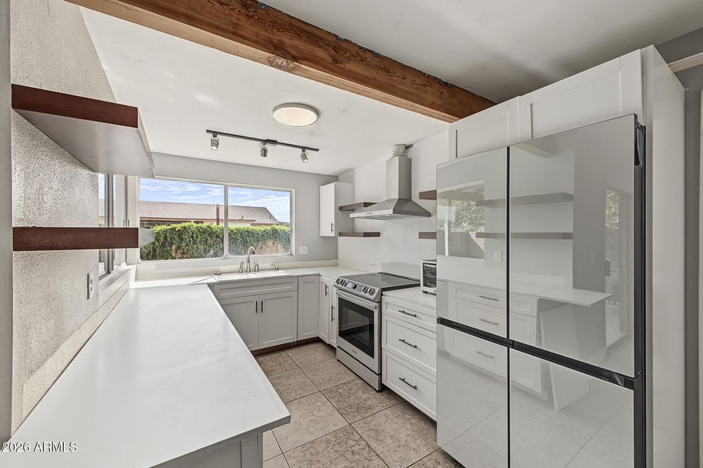 4801 W ROSEWOOD Drive, Glendale, AZ 85304 — photo 2