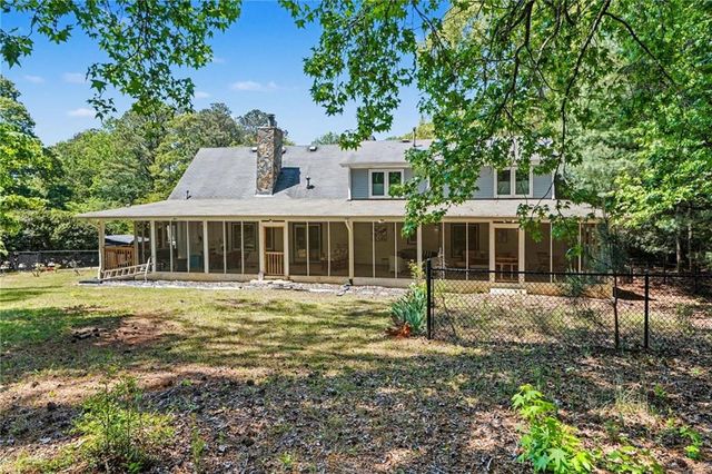 180 Roxboro Court, Fayetteville, GA 30215