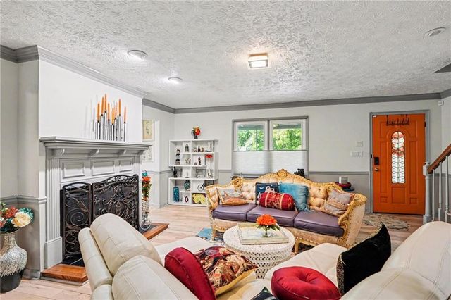 180 Roxboro Court, Fayetteville, GA 30215