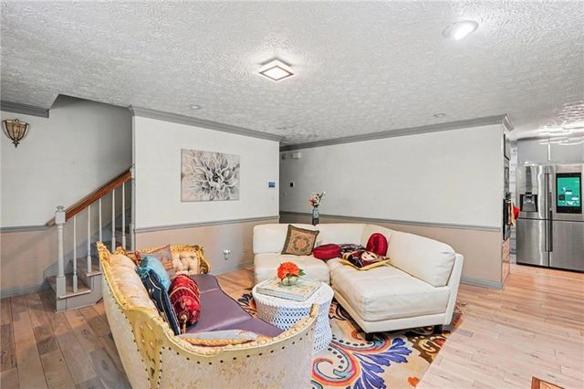 180 Roxboro Court, Fayetteville, GA 30215