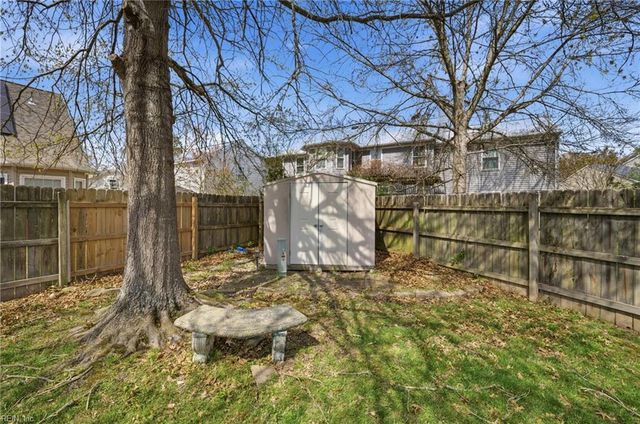 2105 Kanturk CT, Virginia Beach, VA 23456