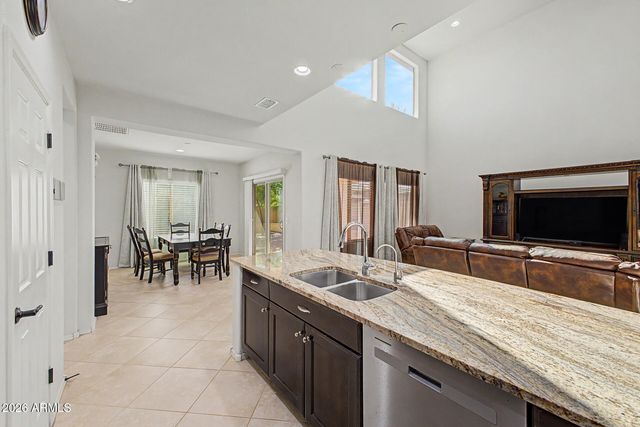 10755 W DESERT ELM Lane, Peoria, AZ 85383
