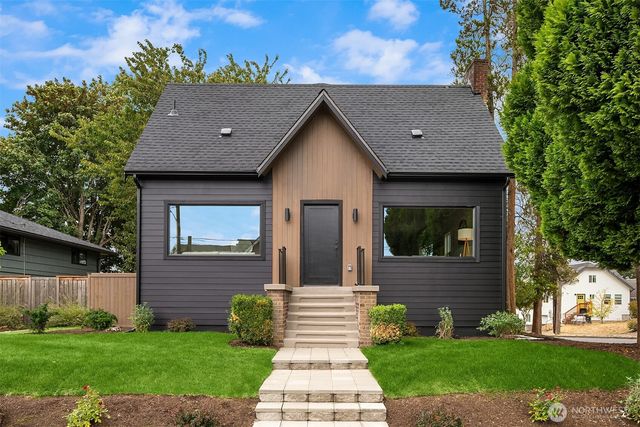 150 24th Avenue, Seattle, WA 98112