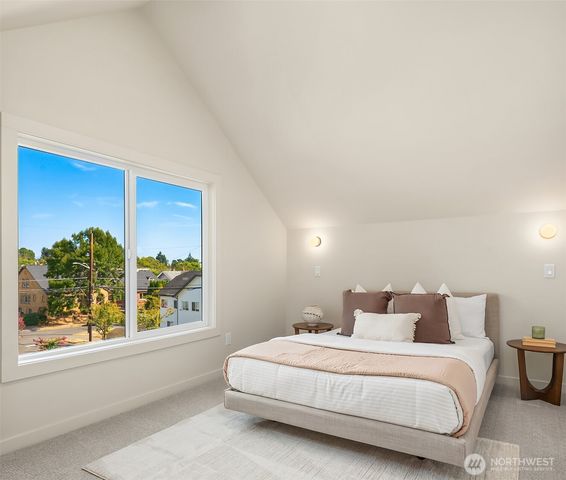 150 24th Avenue, Seattle, WA 98112
