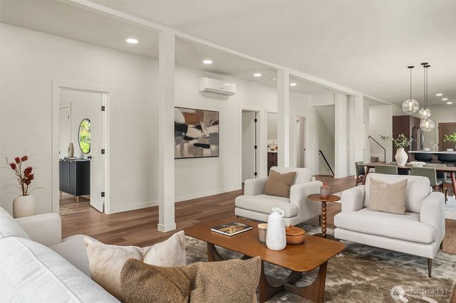 150 24th Avenue, Seattle, WA 98112