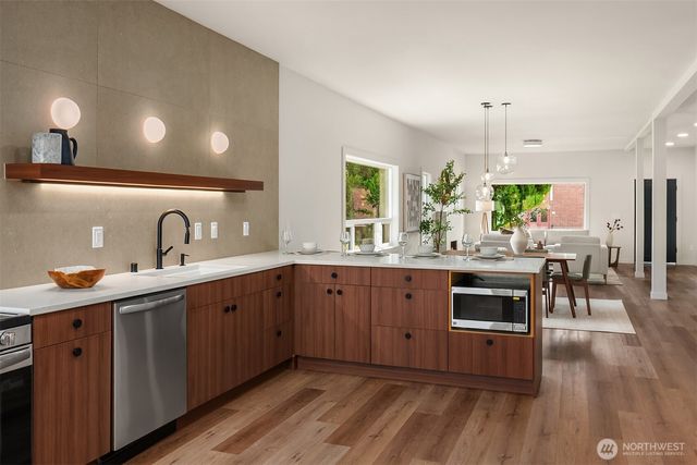 150 24th Avenue, Seattle, WA 98112