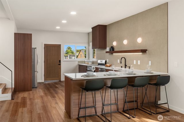 150 24th Avenue, Seattle, WA 98112