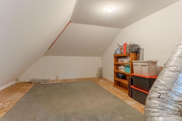 5600 Essex Drive, Newburgh, IN 47630