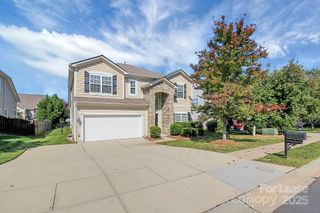 10323 Dominion Village Drive, Charlotte, NC 28269