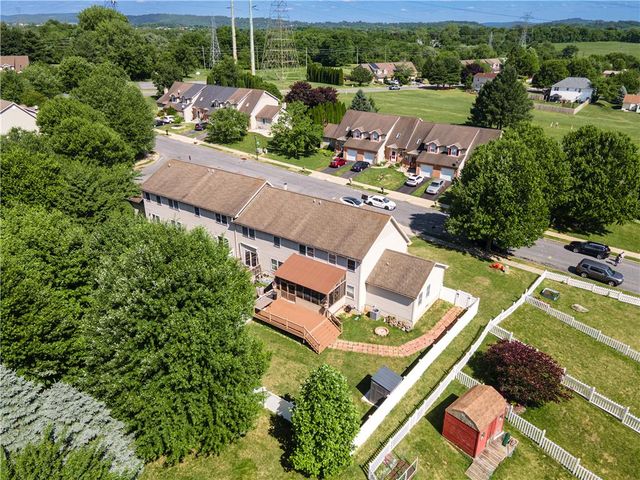 117 Stephanie Drive, Palmer Twp, PA 18045