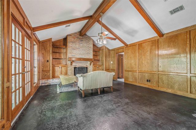 2707 Teakwood Court, College Station, TX 77845