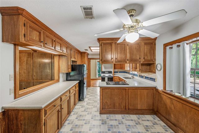 2707 Teakwood Court, College Station, TX 77845