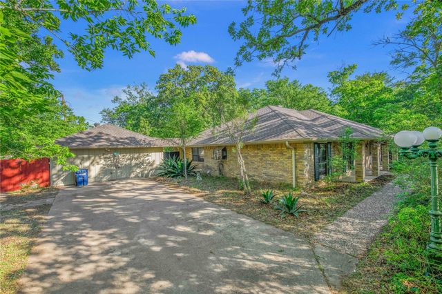 2707 Teakwood Court, College Station, TX 77845