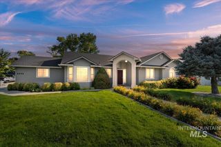 4202 E Park Ridge Dr, Nampa, ID 83687
