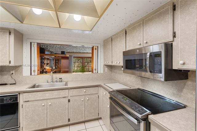 8115 SW 92nd Court, Miami, FL 33173