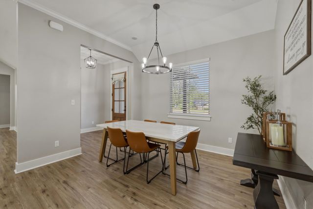 2206 N Fourth Street, Longview, TX 75605