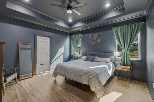 2206 N Fourth Street, Longview, TX 75605