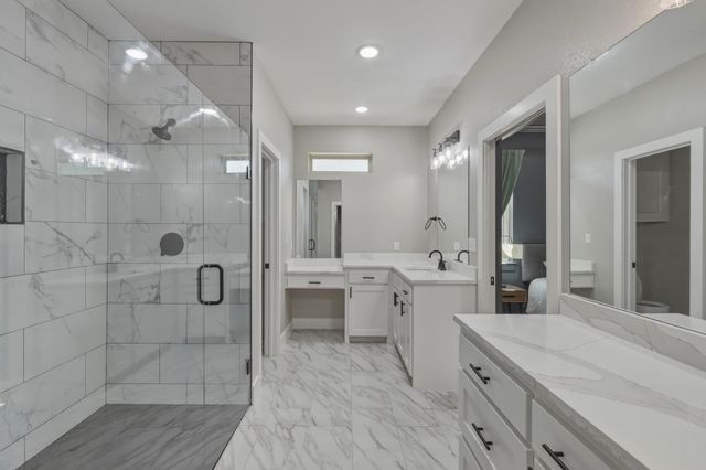 2206 N Fourth Street, Longview, TX 75605