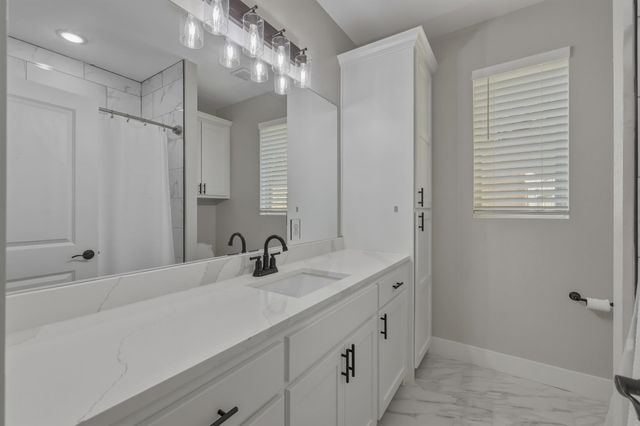 2206 N Fourth Street, Longview, TX 75605