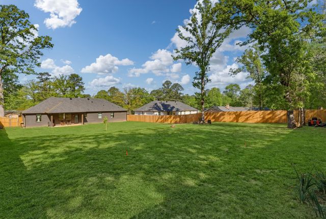 2206 N Fourth Street, Longview, TX 75605